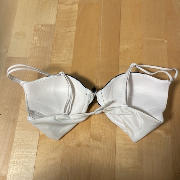 Victorias Secret Embroidered Very Sexy Push Up Bikini Top - Picture 2 of 3